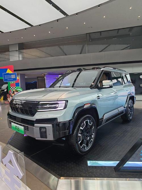 惠州203比亚迪方程豹硬派越野的爆款，英菲尼迪35周年与你共成长